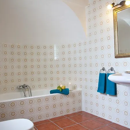 Casa Malvasia - La Geria Masdache